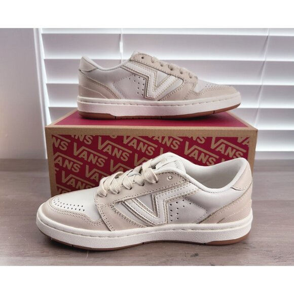VANS Lowland 2.0 Sneaker in Marshmallow White Leather NEW in BOX Women's SZ 5 - Picture 2 of 12